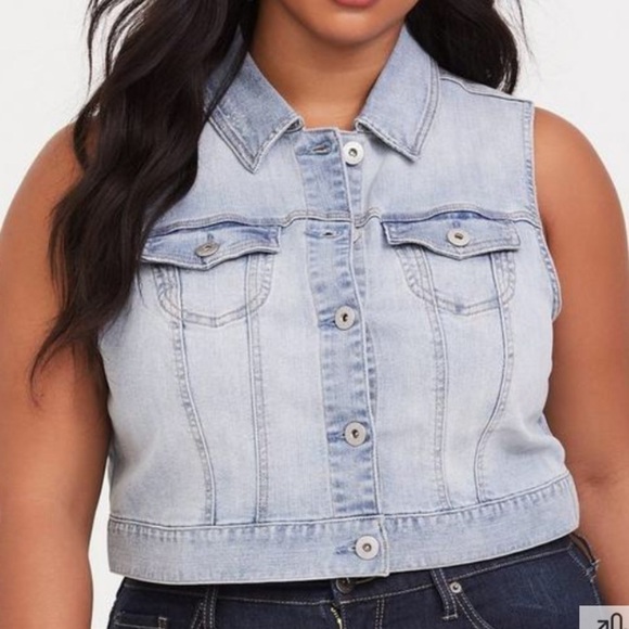 Torrid Light Wash Crop Denim Distressed Button Front Vest size 3X- 22/24 - Picture 2 of 12